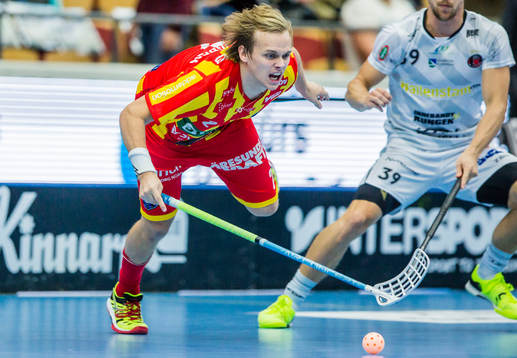 Helsingborgs Linus Nordgren faller