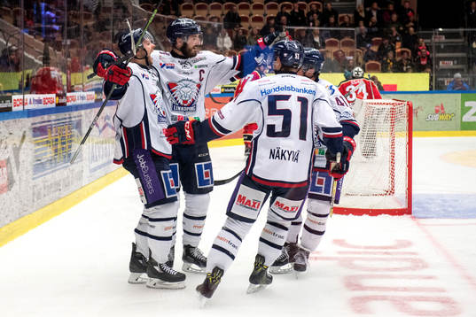 Linköpings Andrew Gordon och Fredric Andersson jublar