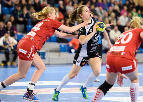 H65 Höörs Emma Lindqvist  och Bodens Mariana Lopes