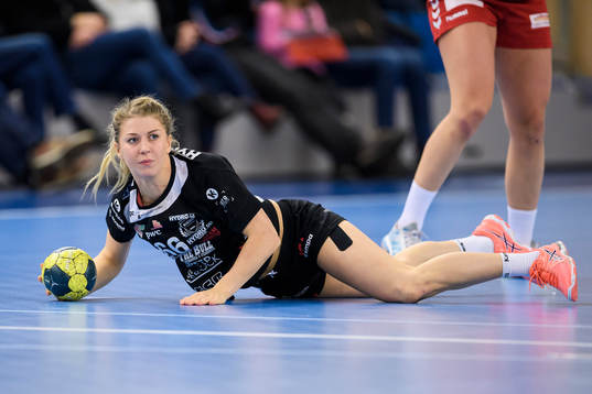 Bodens Sara Nordström ligger på golvet