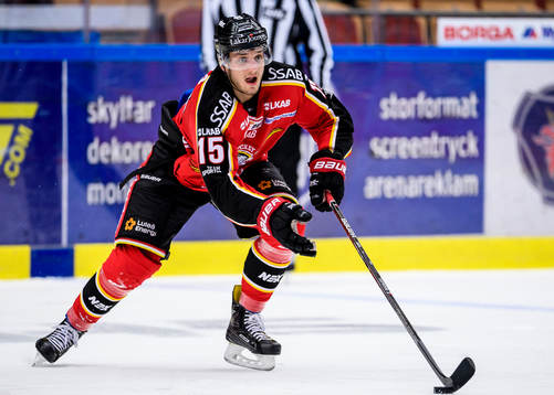 Luleås Christian Jaros med pucken