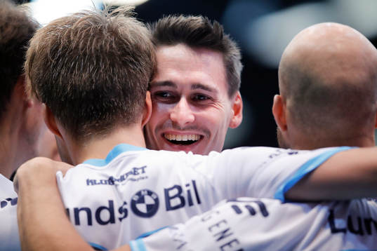 Warbergs Daniel Gunnarsson jublar