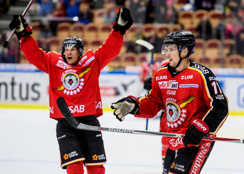 Luleås Petter Emanuelsson jublar