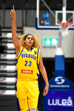 Sveriges Amanda Zahui jublar