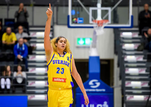 Sveriges Amanda Zahui jublar