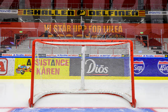 Genrebild på ett ishockeymål i Coop Norrbotten Arena