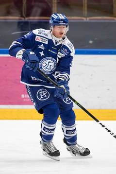 Leksands Joe Piskula vid uppvärmningen innan