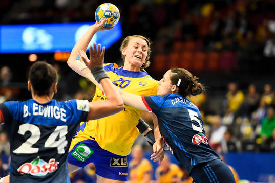 Frankrikes Beatrice Edwige och Camille Aygglon Saurina