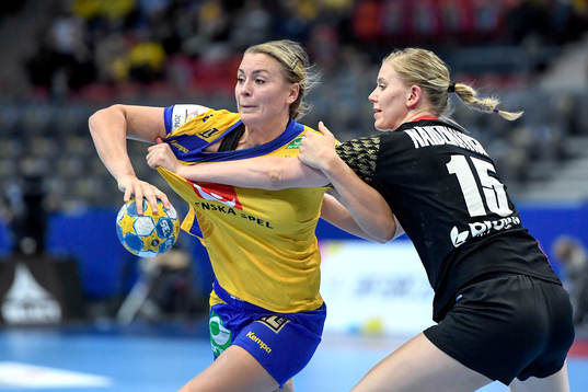 Sveriges Isabelle Gulldén och Tysklands Kim Naidziniavicius