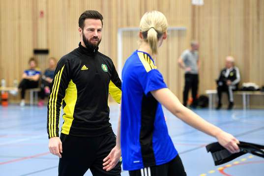 Sävehofs tränare Henrik Signell