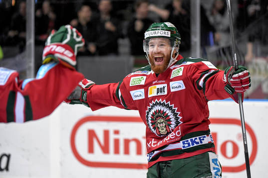 Frölundas Robin Figren  jublar