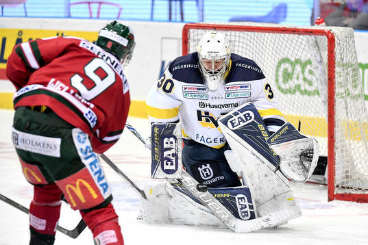 s målvakt Linus Söderström