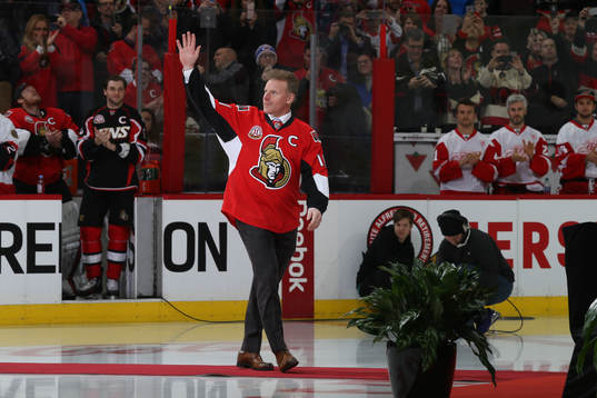 Daniel Alfredsson has his jersey with his number 11 retired
