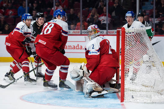 Kanadas Julien Gauthier skjuter in 4-2 bakom Tjeckiens