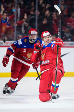 Rysslands Denis Guryanov jublar