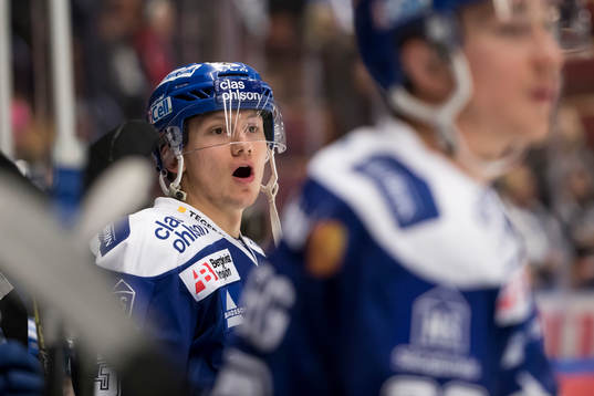 Leksands Daniel Bertov  i ishockeymatchen i SHL mellan