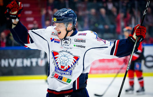 Linköpings Gabriel Carlsson jublar