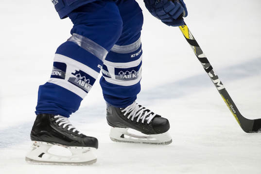Skridskor i ishockeymatchen i SHL mellan Leksand och