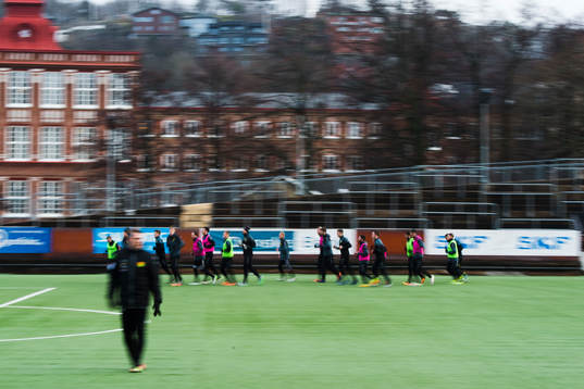 GAIS spelare springer