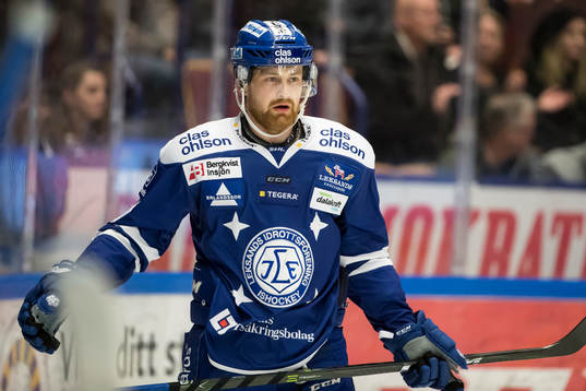 Leksands Mattias Ritola  i ishockeymatchen i SHL mellan