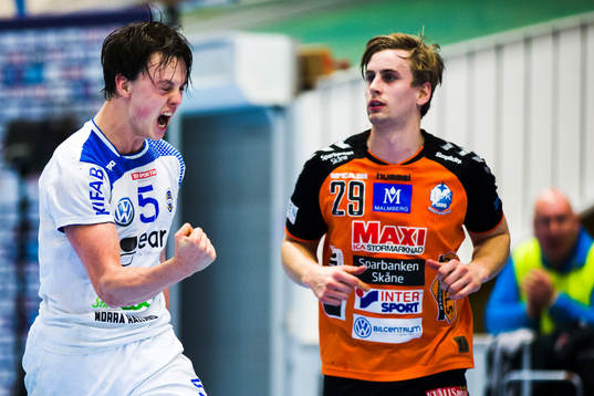 Aranäs Philip Jonsson jublar