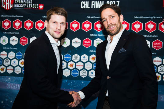 Sparta Prags Petr Vrana och Frölundas Joel Lundqvist