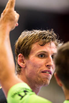 Kristianstads Olafur Gudmundsson skickar missnöjd blick