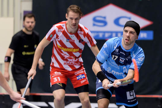 Pixbos Jens Milesson och Warbergs Tomas Sladky