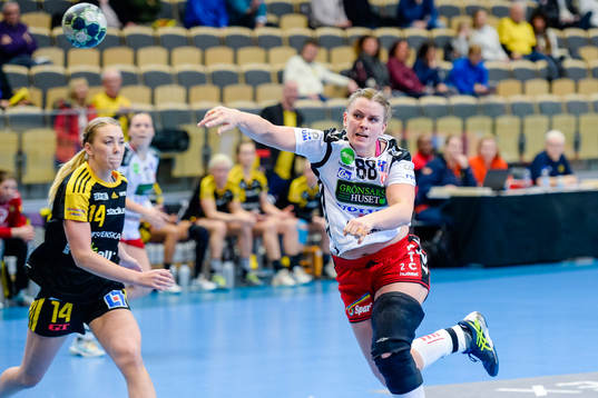 Sävehofs Linnea Pettersson och Skövdes Sofia Berndtsson