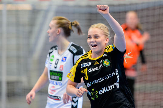 Sävehofs Hanna Örtorp jublar