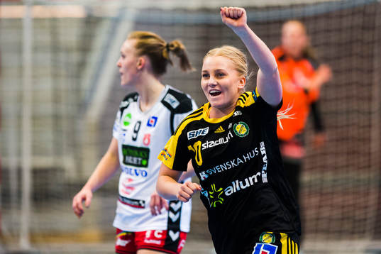 Sävehofs Hanna Örtorp jublar