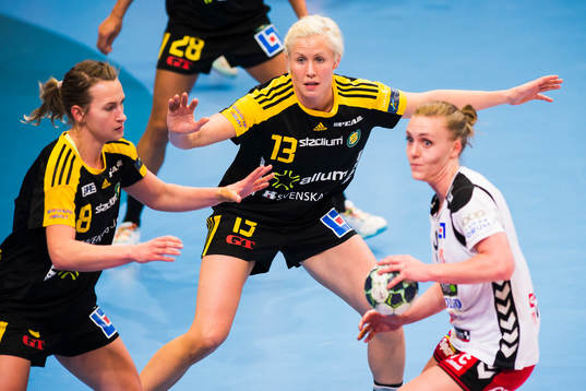 Sävehofs Elin Enhörning och Elin Hallagård försvarar