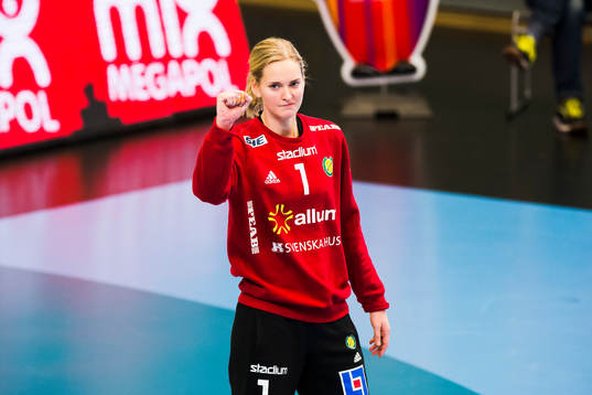 Sävehofs målvakt Johanna Bundsen jublar