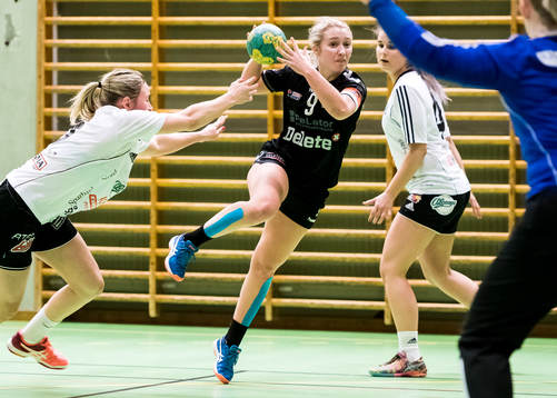 s Sanna Karlsson