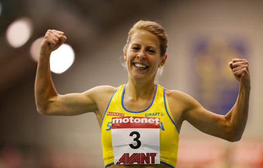 Charlotta Fougberg of Sweden won 1500m in Pirkka hall 11.