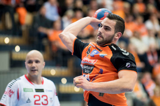 Kristianstads Mario Lipovac skjuter