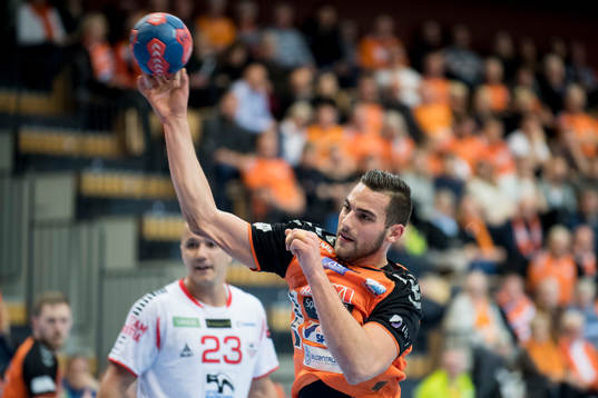 Kristianstads Mario Lipovac skjuter