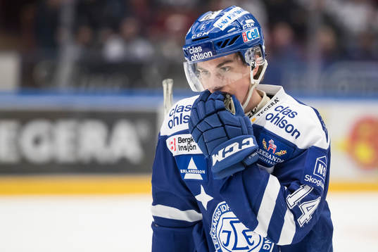 Leksands Oskar Lang i ishockeymatchen i SHL mellan Leksand