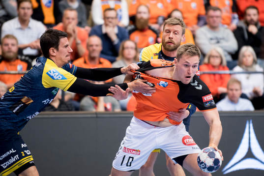 Kristianstads Albin Lagergren dras i trojan av Rhein Neckar