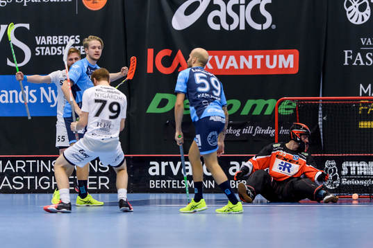 Mullsjös Johan Nygårdh jublar