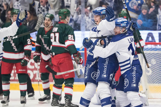 Leksands Isak Skedung jublar