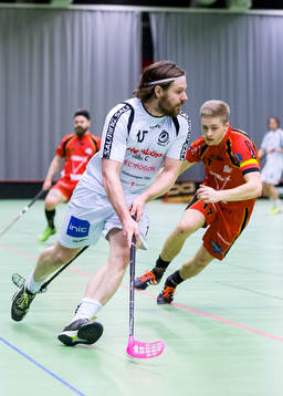 Täbys Andreas Westerlund med bollen