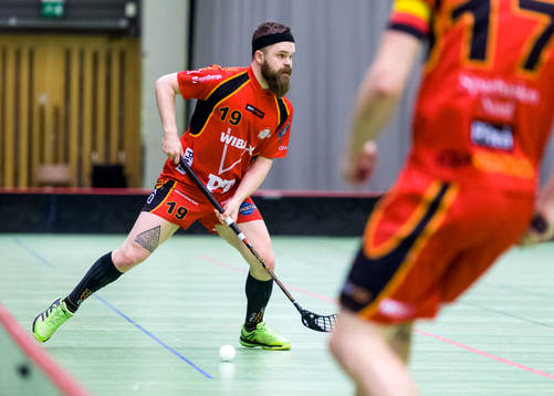 Wibaxs Jonas Strandelin med bollen