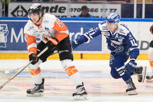 Leksands Martin Karlsson jagar Karlskronas Daniel
