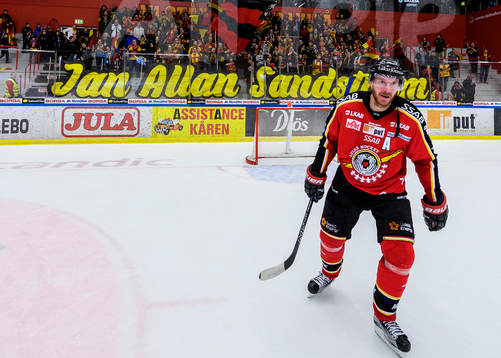 Luleås Jan Sandström tackar publiken