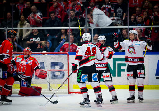 Malmö Redhawks Rhett Rakhshani gör 0-1 och jublar