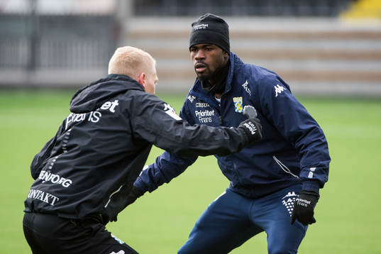 Fystränare Kalle Olsson och Abdul Razak