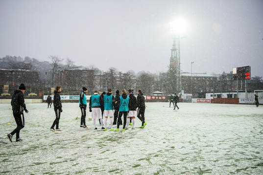 GAIS värmer upp