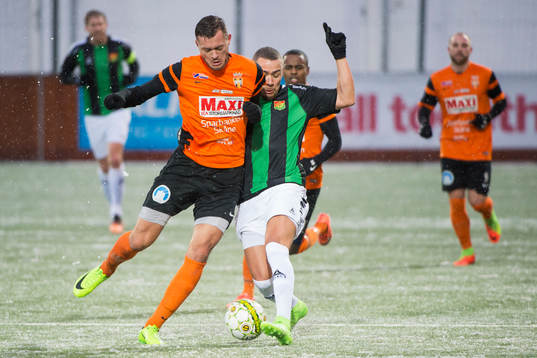 Kristianstads Albert Ejupi och GAIS Malkolm Moenza