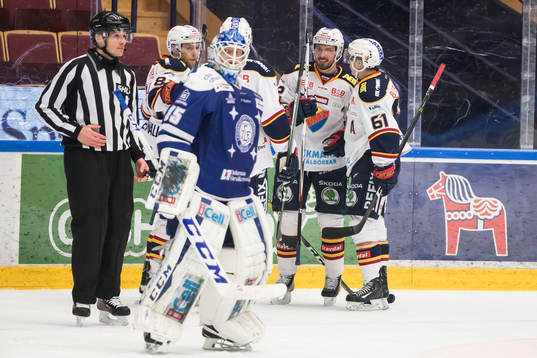Djurgårdens Mikael Ahlén  jublar